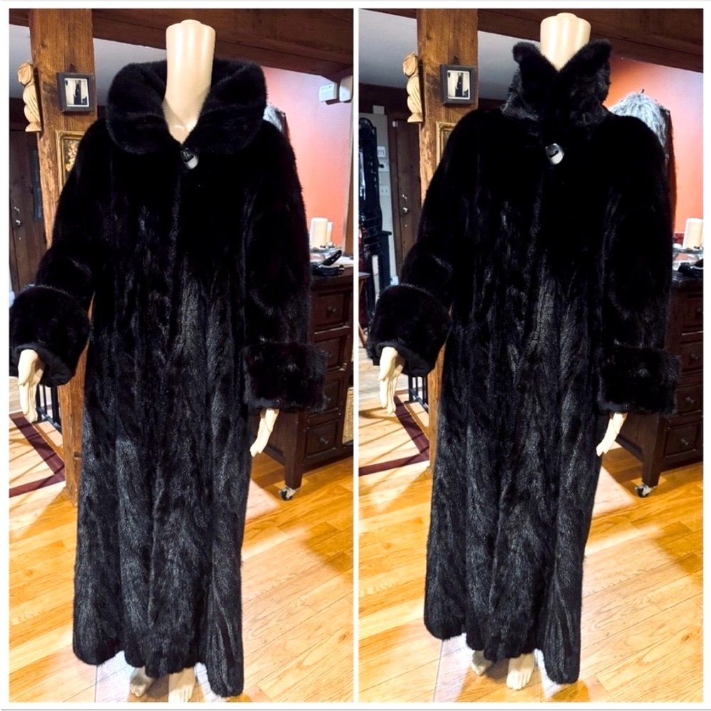 Black Mink Real long NY style GorGNever worn size L Final /Great price🎁Pd $6000